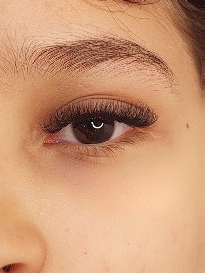 Whitiney Lashes: cílios em Jardim Caraguatá, Cubatão
