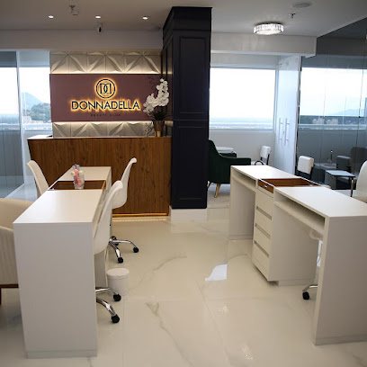 DonnaDella beauty club: estética em Centro, São Vicente