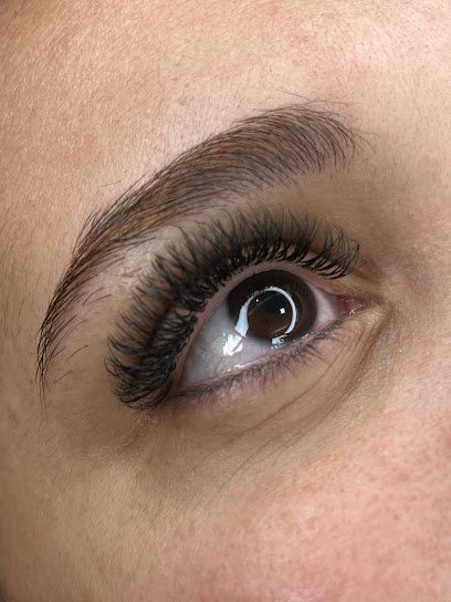 Taísse Ribeiro Beauty: salão de beleza em Centro, Cubatão
