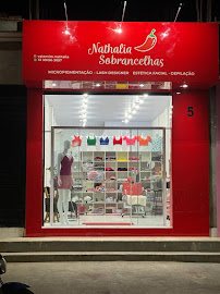 Nathalia Sobrancelhas: sobrancelhas em Vila Jockei Clube, São Vicente