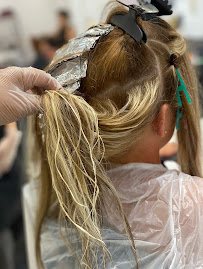 Joylo Mechas: salão de beleza em Guilhermina, Praia Grande (foto 3)
