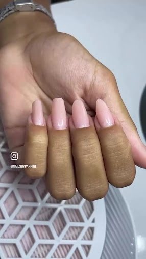 CM Beauty Studio Cílios Sobrancelhas e Unhas: salão de beleza em Centro, Peruíbe (foto 3)