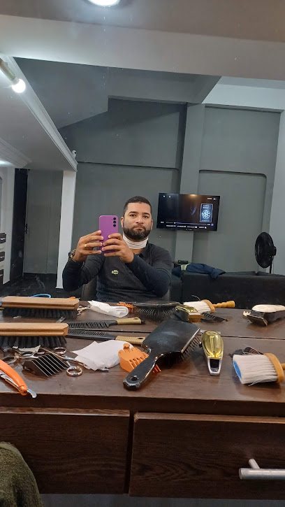 Giuliano Cabeleireiro: cabelo em Vila Jockei Clube, São Vicente