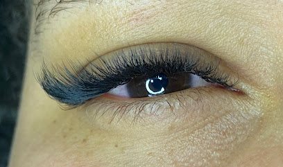 Ambbeautystudio e academy: salão de beleza em Vila Jockei Clube, São Vicente (foto 3)