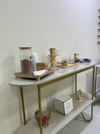 Studio Mayra Rocha: salão de beleza em Nova Mirim, Praia Grande