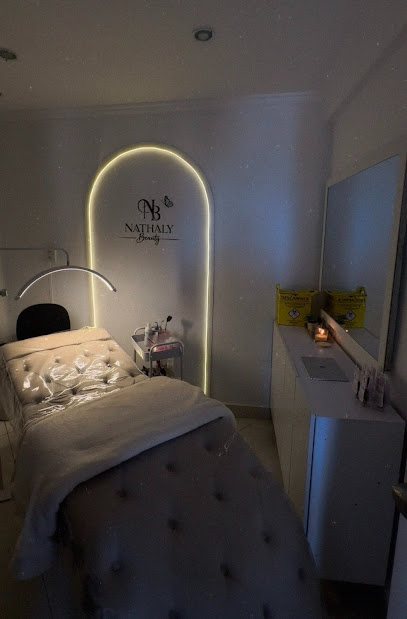 Nathaly beauty: salão de beleza em Boqueirão, Praia Grande
