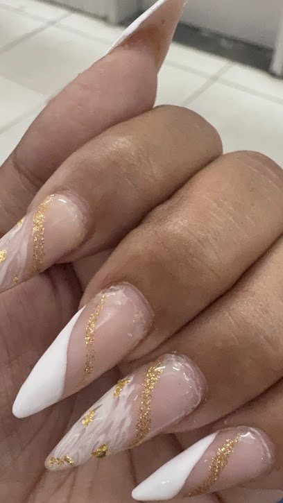 Bárbara Guerrera Nails Designer: unhas em Balneário Esmeralda, Praia Grande