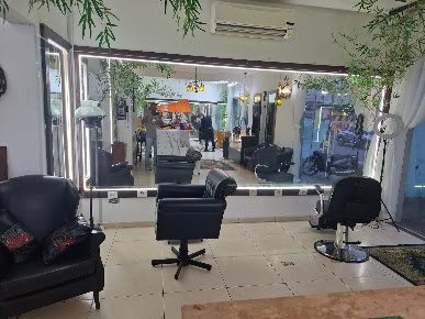 Black White: cabelo em Centro, Peruíbe (foto 3)