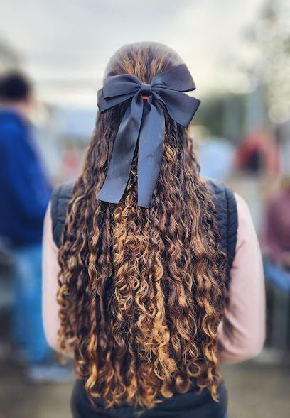 Erika Andrade hair: cabelo em Ribeirópolis, Praia Grande