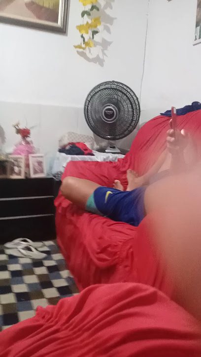 Salão 1 de Maio: salão de beleza em Vila Melo, São Vicente