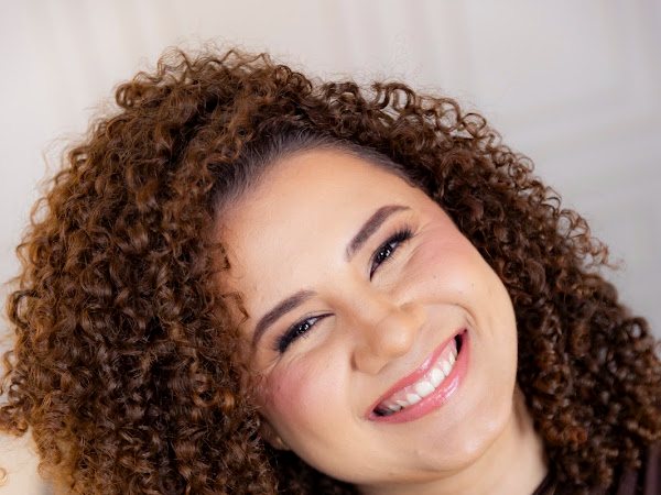 Nataly Agostinho: cabelo em Vila Nova, Cubatão (foto 3)