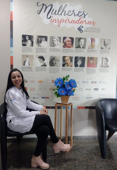 Rosa Diniz Depilação e Design de Sobrancelhas: salão de beleza em Jardim Esmeralda, Praia Grande