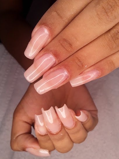 Esmalteria Larissa Boy: unhas em Centro, Peruíbe