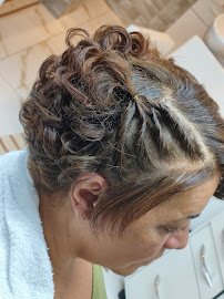 Aníbal Coiffeur: cabelo em Náutica, São Vicente (foto 3)