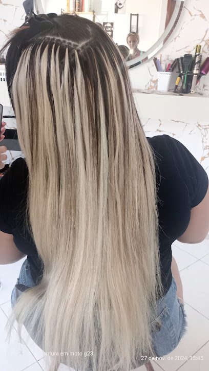 lili mega hair alongamento de cabelo humano: cabelo em Anhanguera, Praia Grande