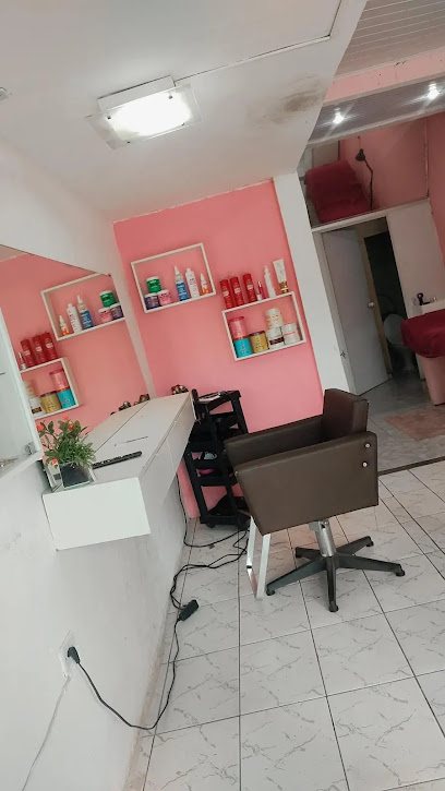 Studio Cah Souza: salão de beleza em Parque das Americas, Praia Grande
