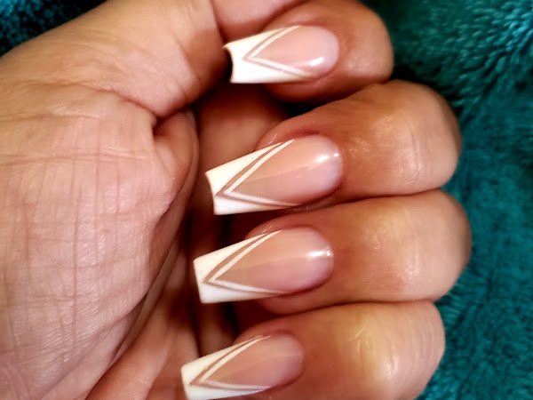 Esmalteria Beatriz Macedo: unhas em Centro, Peruíbe