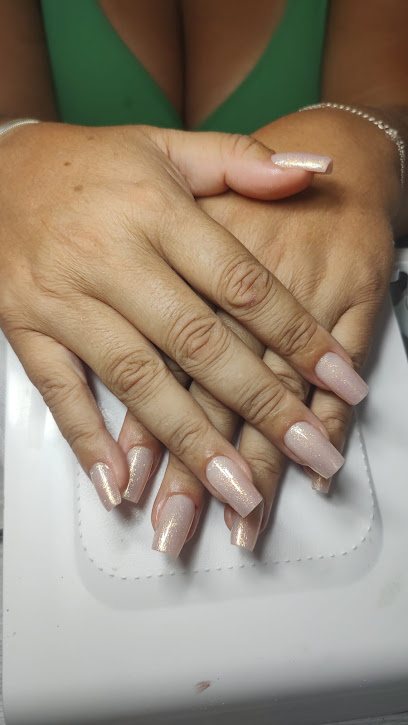 Alongamento de Unha em Peruíbe Danielle Argolo: unhas em Jardim Peruibe, Peruíbe