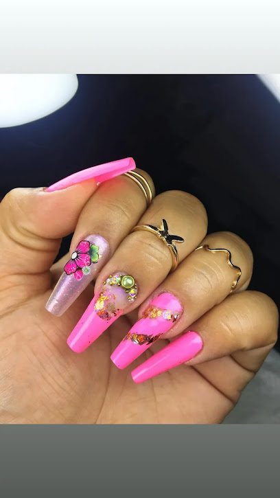 Unhas De Gata: unhas em Parque Sao Vicente, São Vicente