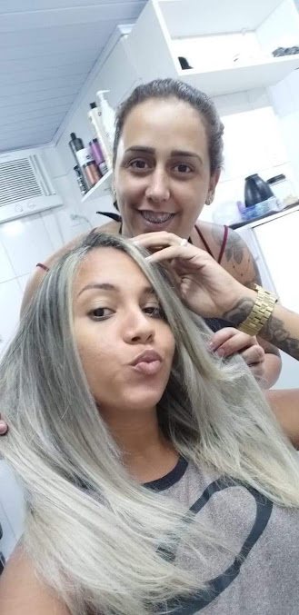 Aline Silva Cabeleireira: cabelo em Vila Mateo Bei, São Vicente (foto 2)
