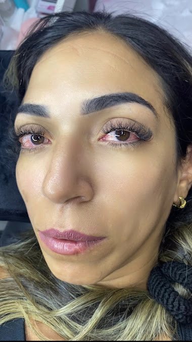 Leticia Santos Cílios: cílios em Guilhermina, Praia Grande (foto 2)