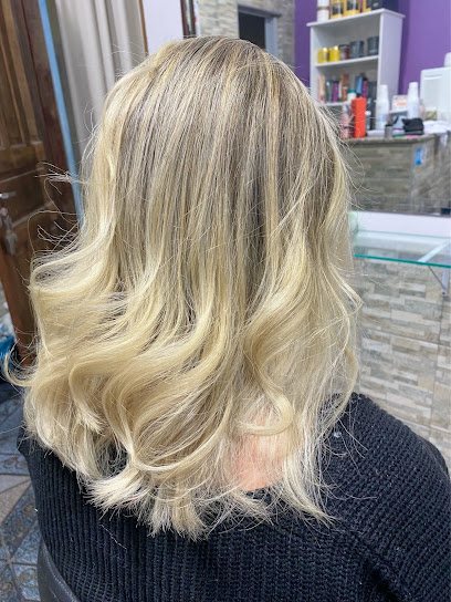 Salão cintra's hair: cabelo em Jardim dos Prados, Peruíbe (foto 3)