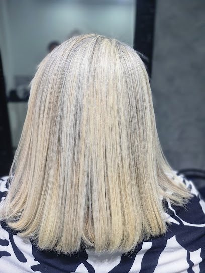 Ira Melo Coiffeur: cabelo em Conjunto Residencial Humaitá, São Vicente