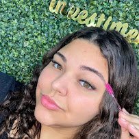Studio SK: salão de beleza em Jardim Melvi, Praia Grande (foto 3)