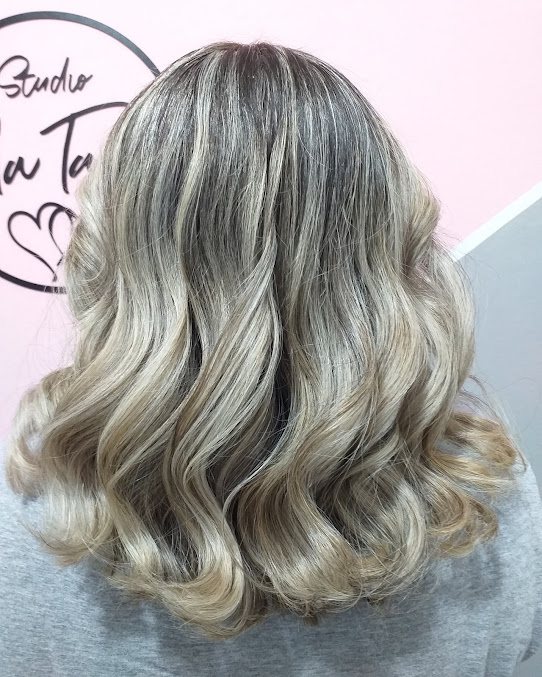 Studio carla tavares: cabelo em Jóquei Club, São Vicente (foto 2)