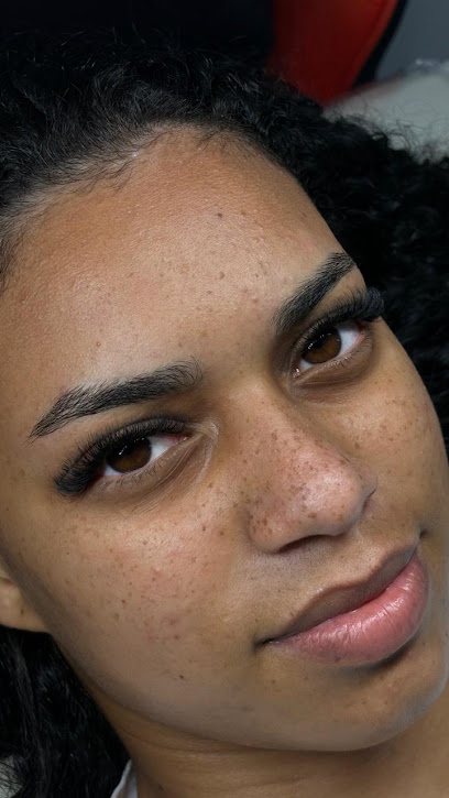 Marina Soares: cílios em Princesa, Praia Grande