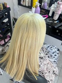 Espaçoelzacoiffuer: cabelo em Guilhermina, Praia Grande