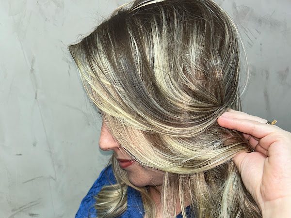 Studio Carolina Queiroz Hair: cabelo em Vila Tupi, Praia Grande (foto 3)