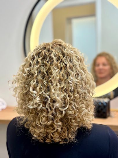 Espaço Lanjô: salão de beleza em Boqueirão, Praia Grande