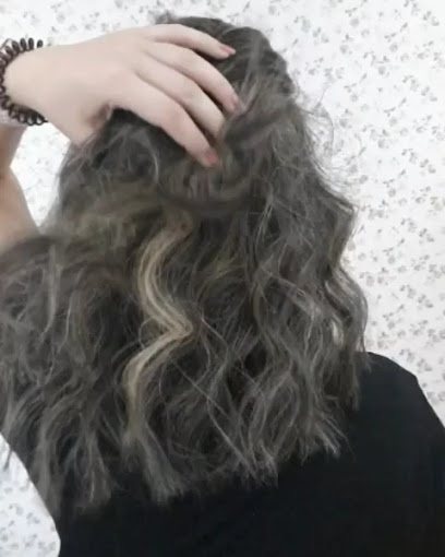 Josy Modica Beauty: salão de beleza em Jóquei Club, São Vicente