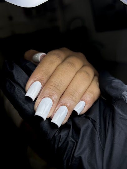 Duda Leumann Nail Designer: unhas em Nova Mirim, Praia Grande