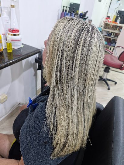Channel Cabeleireira: cabelo em Boqueirão, Praia Grande