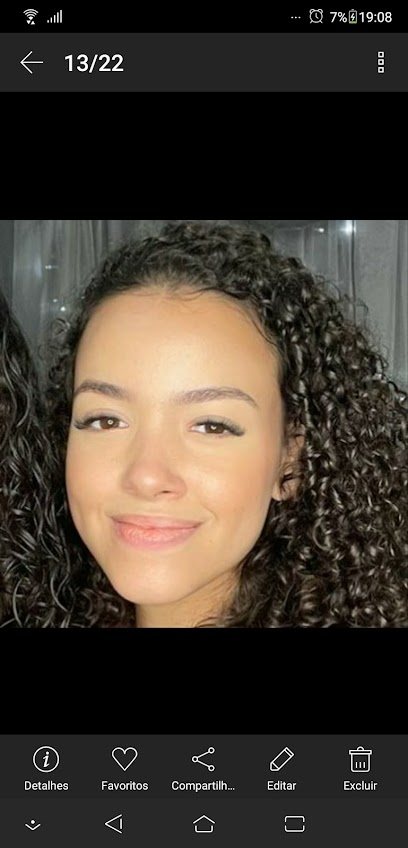 BiancaMenezes_studio: salão de beleza em Jardim Rio Branco, São Vicente