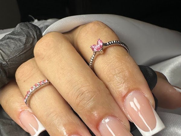 Kate Marone Nail Designer: unhas em Vila Tupi, Praia Grande (foto 3)
