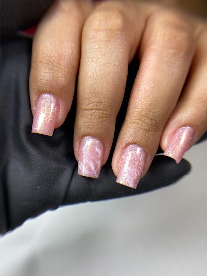 Studio Shirley Mariano: unhas em Jardim Costa e Silva, Cubatão