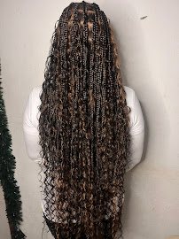 Medusa Studio: salão de beleza em Vila Voturuá, São Vicente