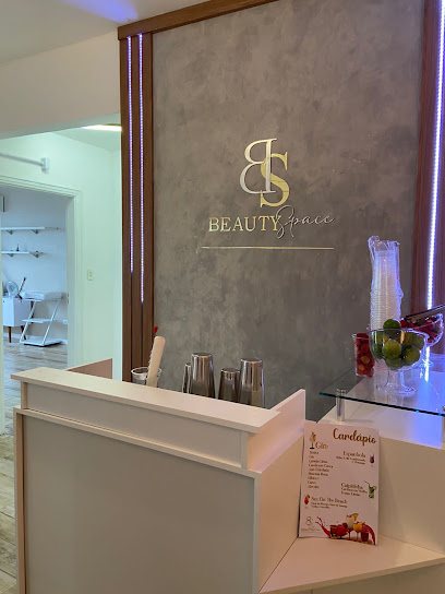Beauty Space: salão de beleza em Centro, São Vicente