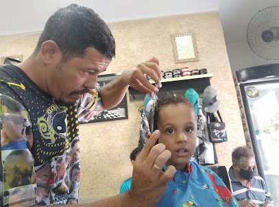 Salão Do Dede: salão de beleza em Jardim Rio Branco, São Vicente