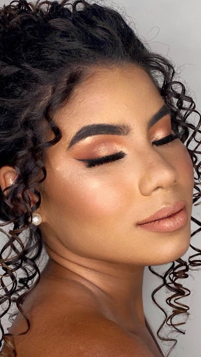 Janayna Borges makeup: maquiagem em Jardim Rio Branco, São Vicente