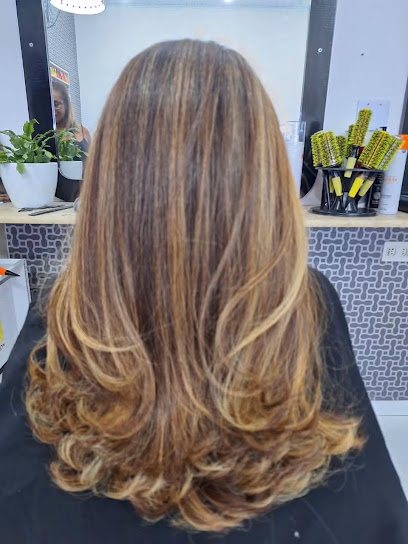 Bene Cabelereiro: cabelo em Nova Mirim, Praia Grande