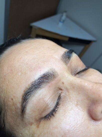 Kamy Martins: salão de beleza em Vila Sonia, Praia Grande