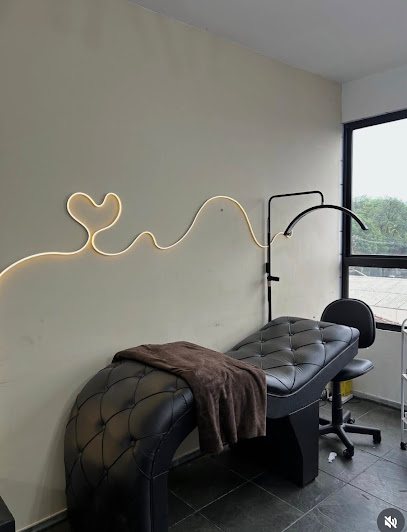Mari Sena Beauty: salão de beleza em Centro, Cubatão