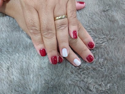 Dani Hair Salão De Beleza: salão de beleza em Jardim Melvi, Praia Grande