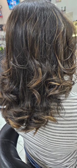 Salão Cabeleiro Lazaro Bacana: cabelo em Vila Margarida, São Vicente (foto 3)