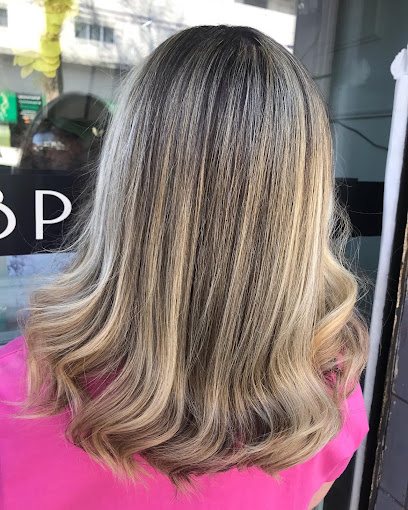 Espaço ViP Luh Coiffeur: cabelo em Vila Nova, Cubatão