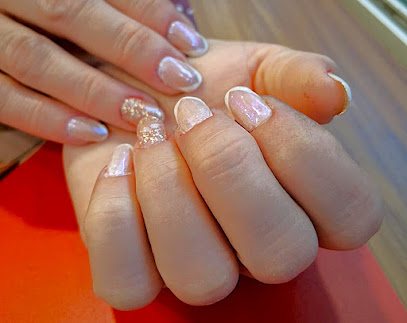 Beatriz Oliveira: unhas em Boqueirão, Praia Grande